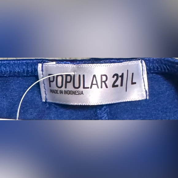 Elegant Blue Satin Dress - Picture 5 of 5